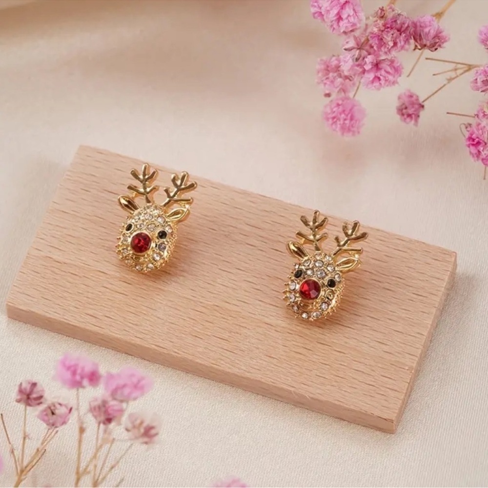 Rhinestone Reindeer Stud Earrings | Gold-Tone Deer Head Jewelry 🦌